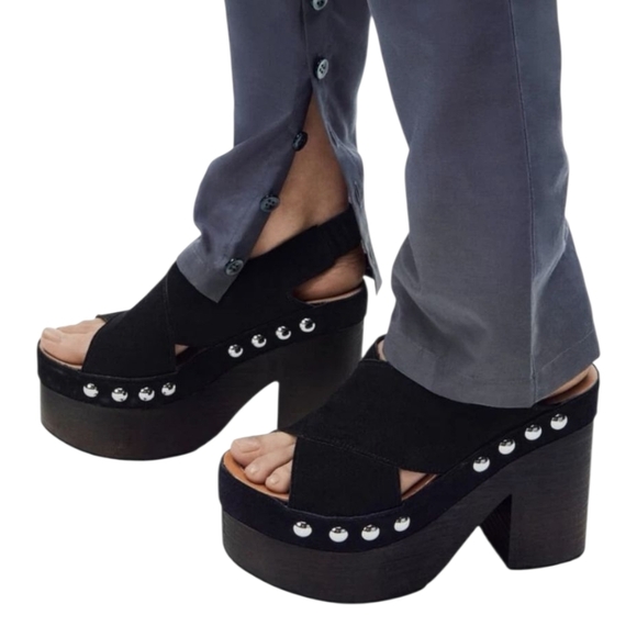 Zara Limited Edition Leather Studded Platform Clog Sandal - Picture 3 of 12